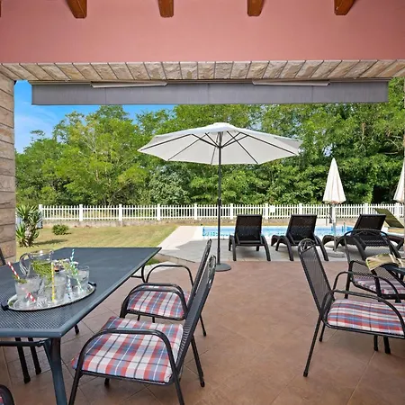 Haus Dodo- Oase Im Gruenen By Interhome * Labin (Istria)